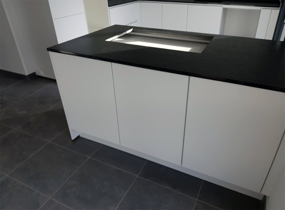 Pose granite 2