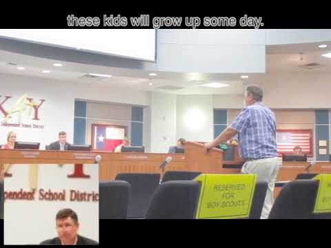 Un homme confronte le directeur actuel d Un homme confronte le directeur actuel d