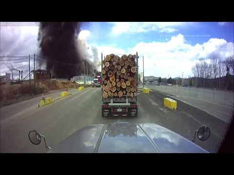 Explosion impressionnante Explosion impressionnante