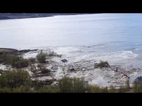 Glissement de terrain impressionnant Glissement de terrain impressionnant